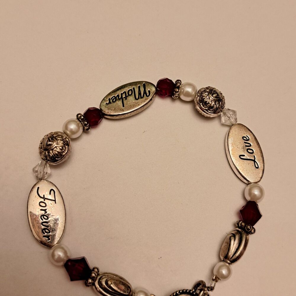 Expressively Yours Love Mother Forever Bracelet Heart Shaped Gift - Picture 4 of 5